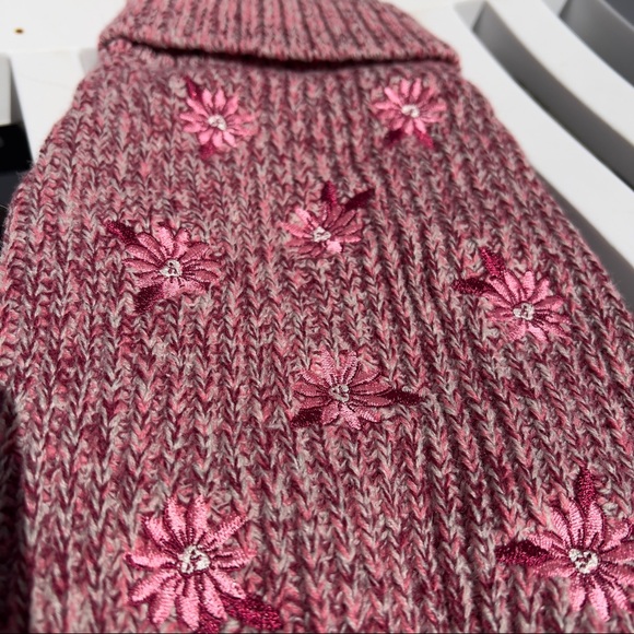 Top Paw Dog Sweater - Picture 2 of 7